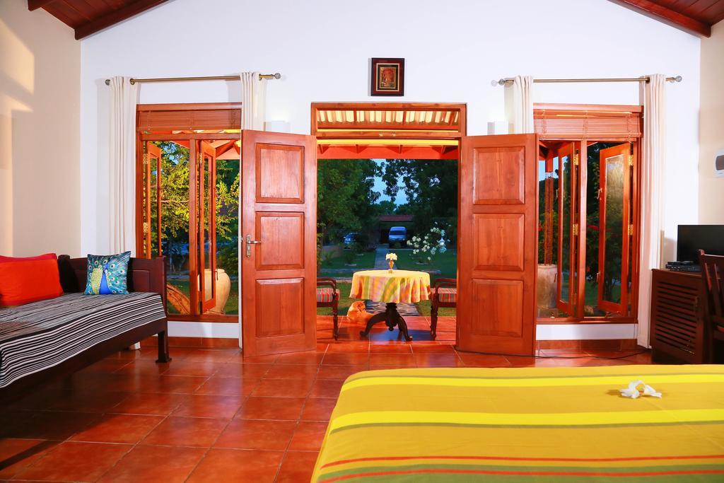 Shangri-Lanka Village Tissamaharama Esterno foto